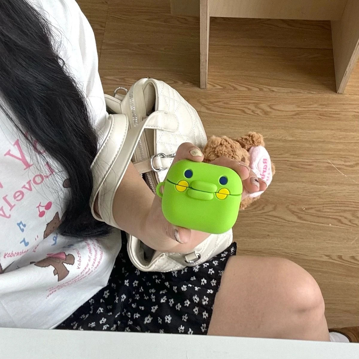 Cute Frog AirPods Case Silicone with Carabiner Clip