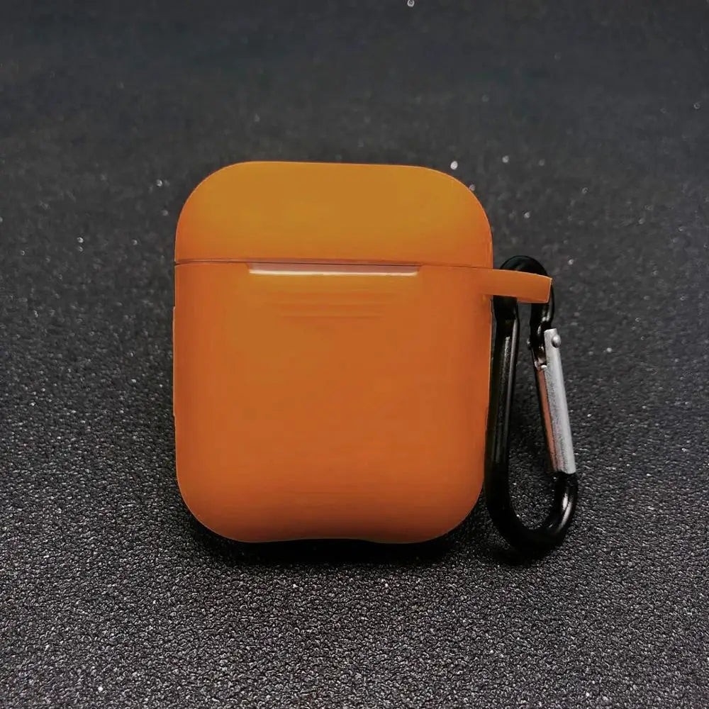 Silicone AirPods Case with Carabiner Clip – Shockproof Cover