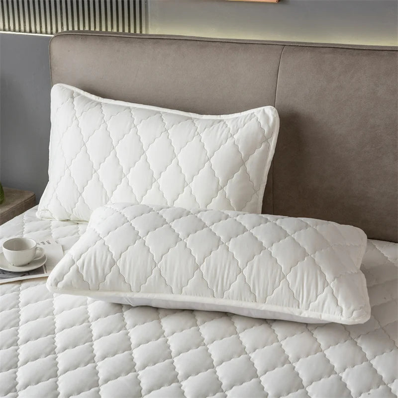 Waterproof Quilted Pillowcase – Breathable, Kid & Pet Friendly, 6 Colors
