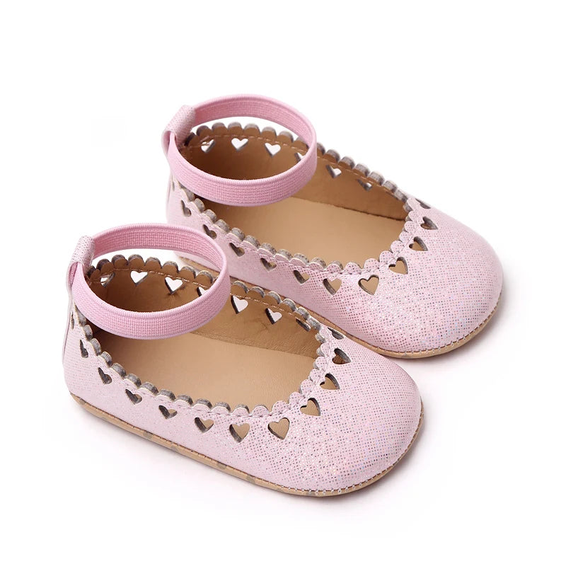 Baby Girl Heart Hollow Flat Shoes – Soft Sole Sneaker 0–18 Months