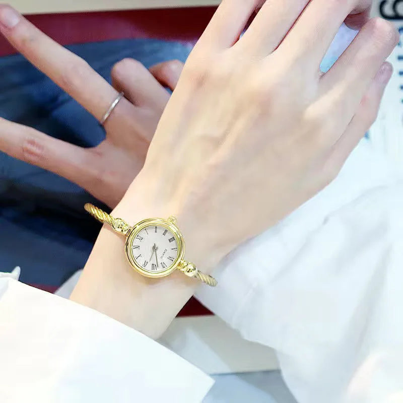 Women's Bangle Bracelet Watch – Retro Luxury Quartz