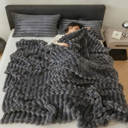 Fluffy Throw Blanket 250GSM – Soft Warm Plush Bubble Texture, Multiple Sizes & Colors