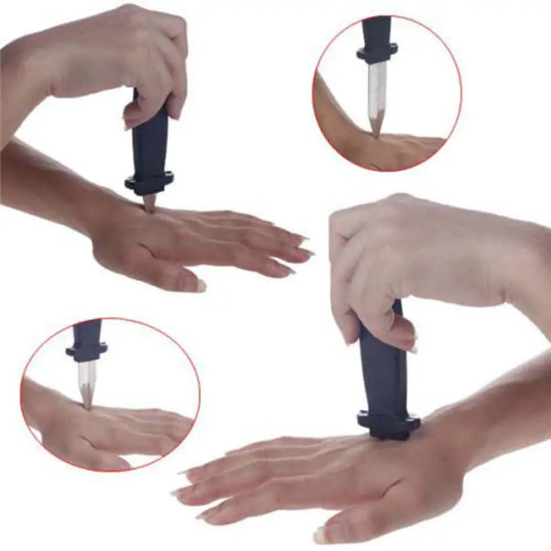 Fake Retractable Knife Prank Toy – Halloween Magic Prop for Kids