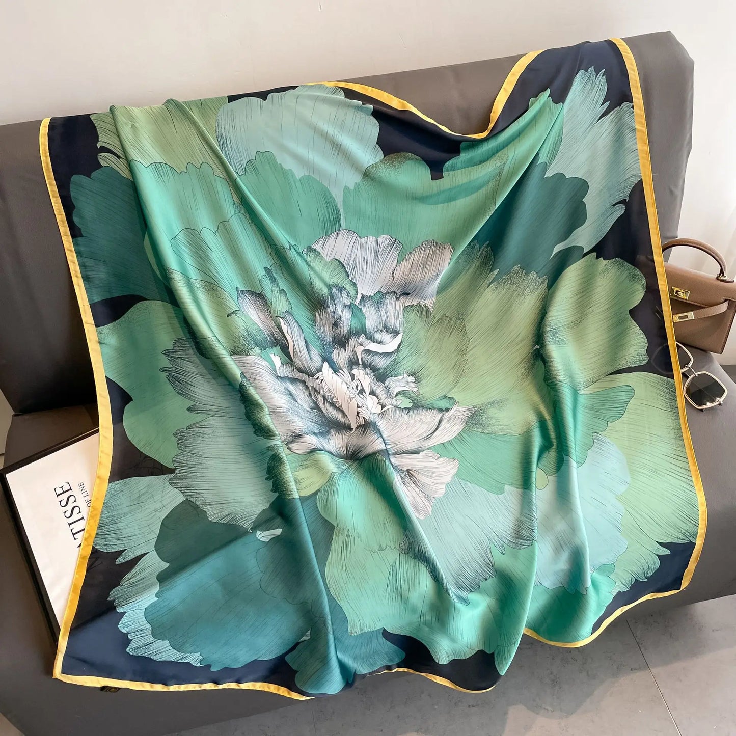 Silk-Feel Square Scarf for Women – Vintage Paisley Print Shawl & Head Wrap