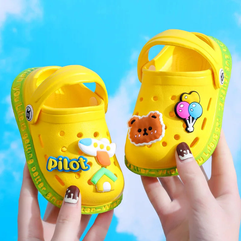 Kids Cartoon Clog Sandals – Cute Bear & Balloon Design
