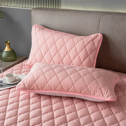 Waterproof Quilted Pillowcase – Breathable, Kid & Pet Friendly, 6 Colors