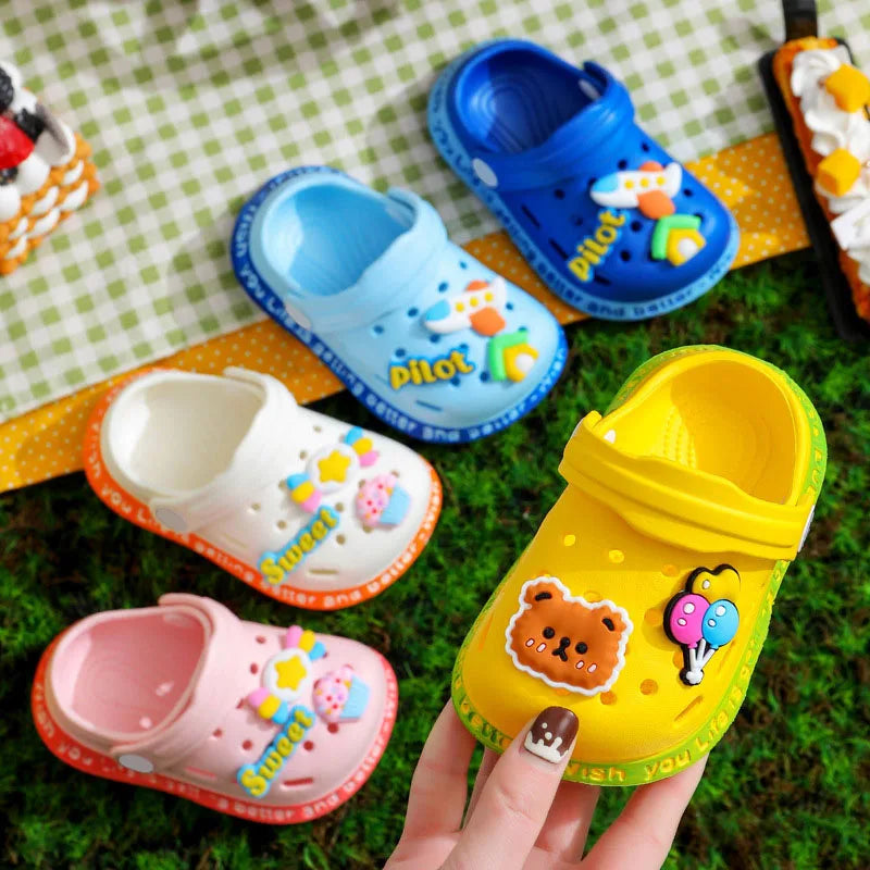 Kids Cartoon Clog Sandals – Cute Bear & Balloon Design