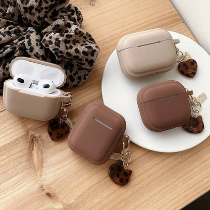 Silicone AirPods Case with Cute Cat Heart Keychain