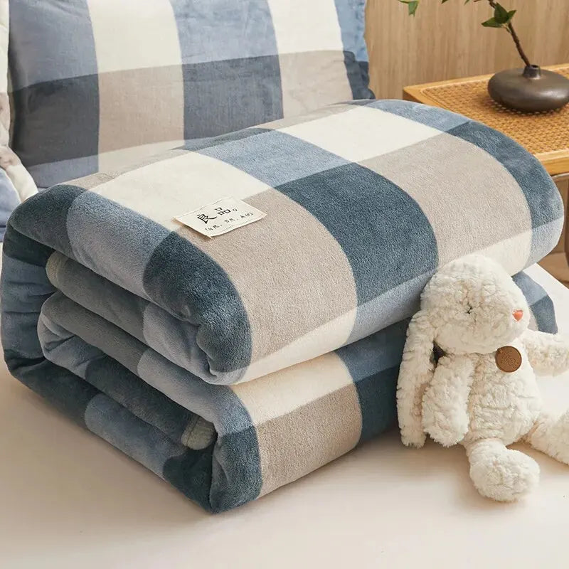Soft Flannel Throw Blanket – Thick Cozy Fleece for Bed & Sofa