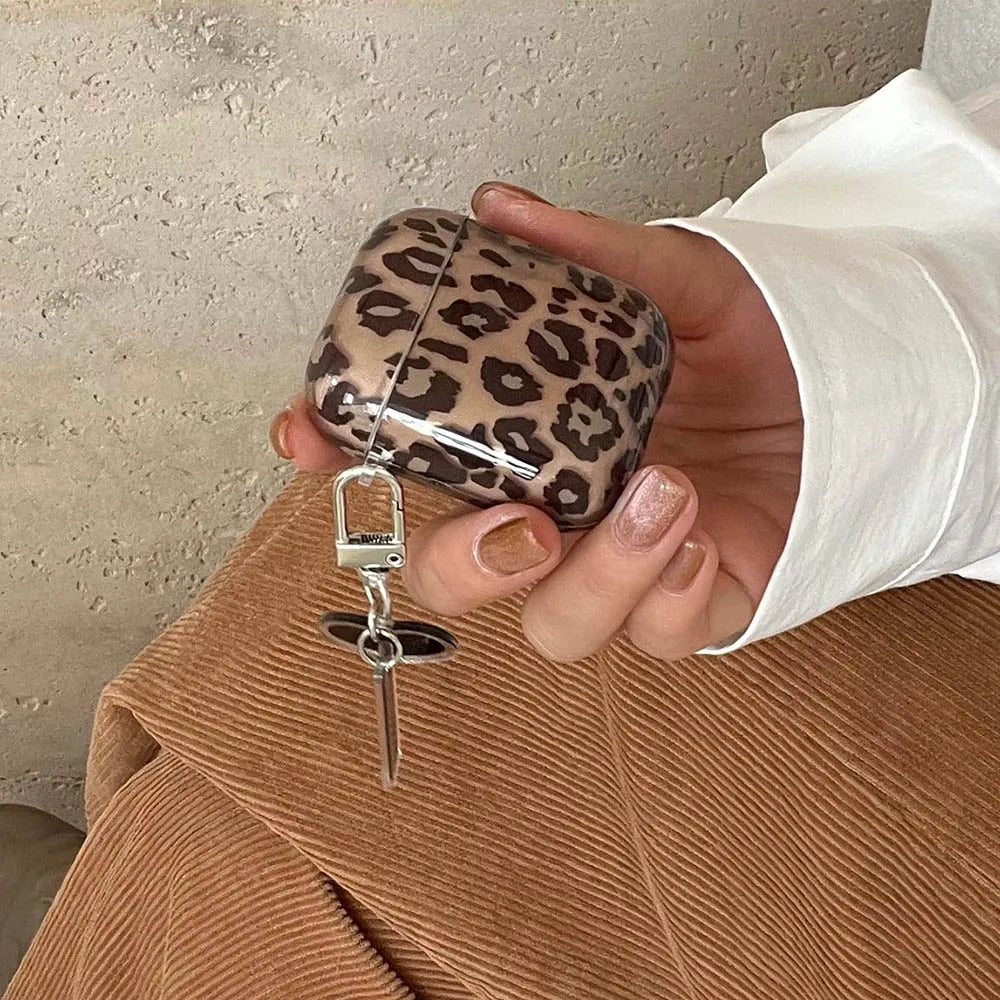 Leopard Print AirPods Case with Keychain – Soft Silicone Cover