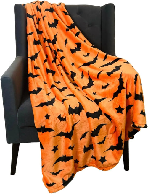 Halloween Bat Print Flannel Throw Blanket – Soft, Cozy & Versatile