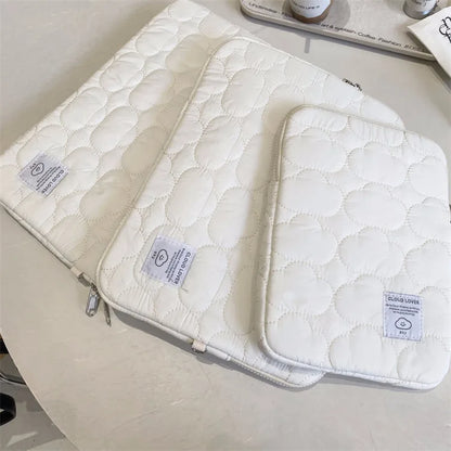 Quilted Tablet Sleeve Bag – Shockproof Pouch for iPad, Samsung, Laptop 9.7–15.6"