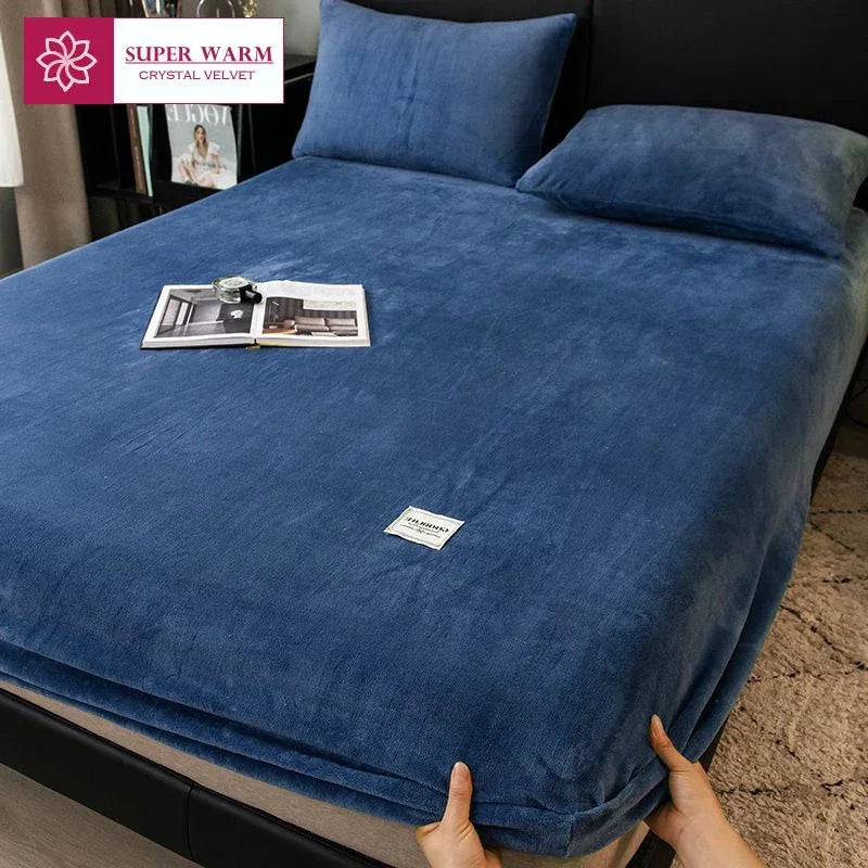 Plush Fitted Sheet – Super Warm Crystal Velvet Mattress Cover