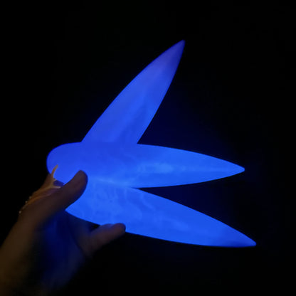 Glow in the Dark Cosplay Dart Prop with Tassel – Halloween & Carnival Roleplay Weapon