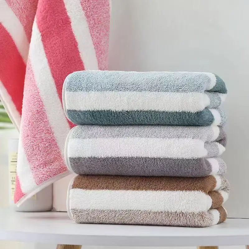 Coral Fleece Bath Towel – Thick, Quick-Dry & Absorbent