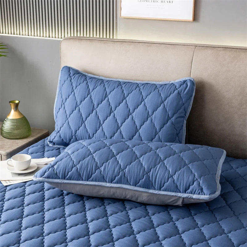 Waterproof Quilted Pillowcase – Breathable, Kid & Pet Friendly, 6 Colors