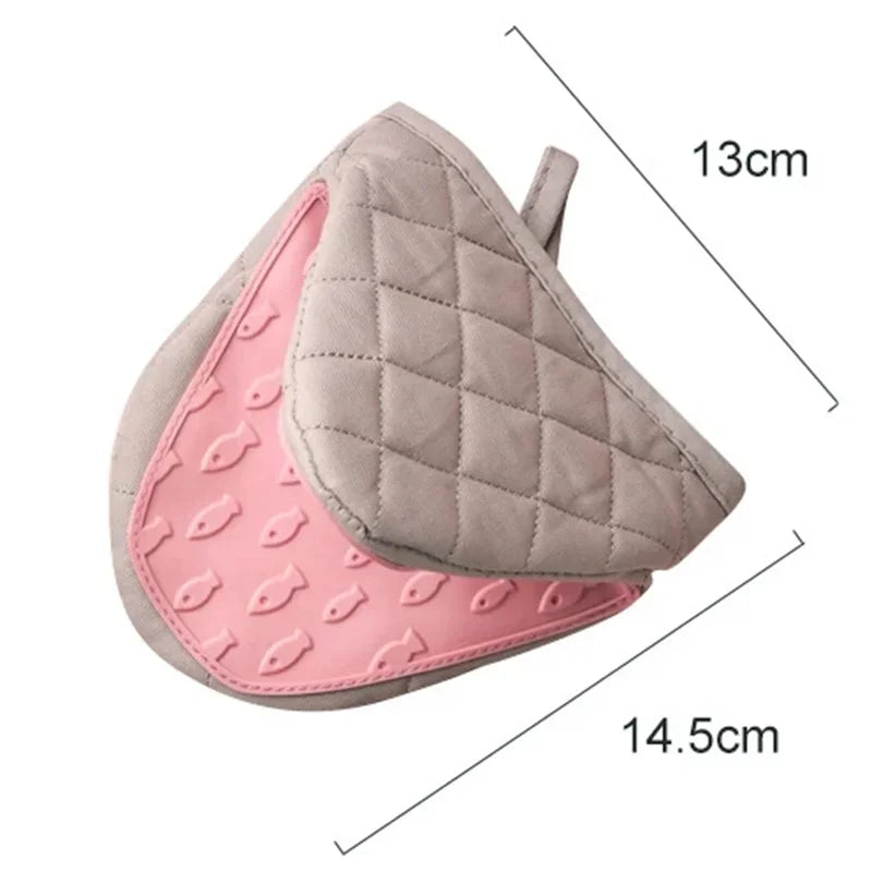 Silicone Oven Mitt – Fish Shaped Heat-Resistant Kitchen Glove
