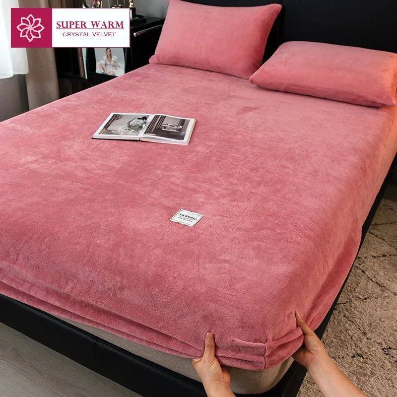 Plush Fitted Sheet – Super Warm Crystal Velvet Mattress Cover