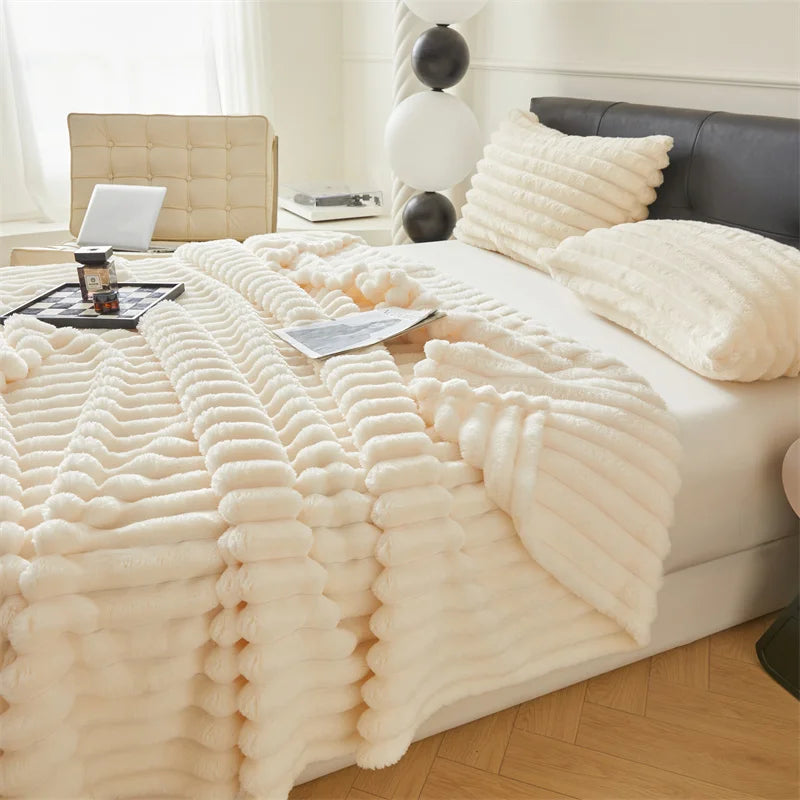 Fluffy Throw Blanket 250GSM – Soft Warm Plush Bubble Texture, Multiple Sizes & Colors