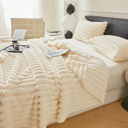 Fluffy Throw Blanket 250GSM – Soft Warm Plush Bubble Texture, Multiple Sizes & Colors