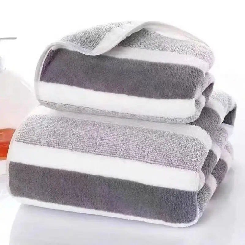 Coral Fleece Bath Towel – Thick, Quick-Dry & Absorbent