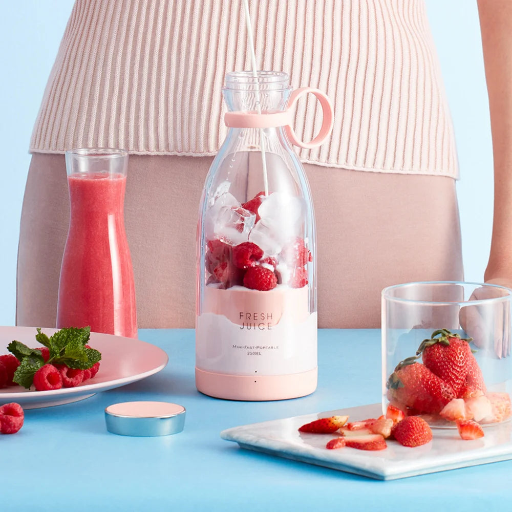 Portable Electric Blender – USB Rechargeable Mini Juicer