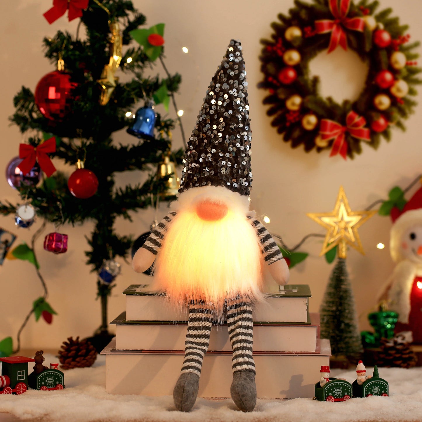 Light-Up Christmas Gnome Figurine – Glowing Sequin Faceless Doll Holiday Decoration
