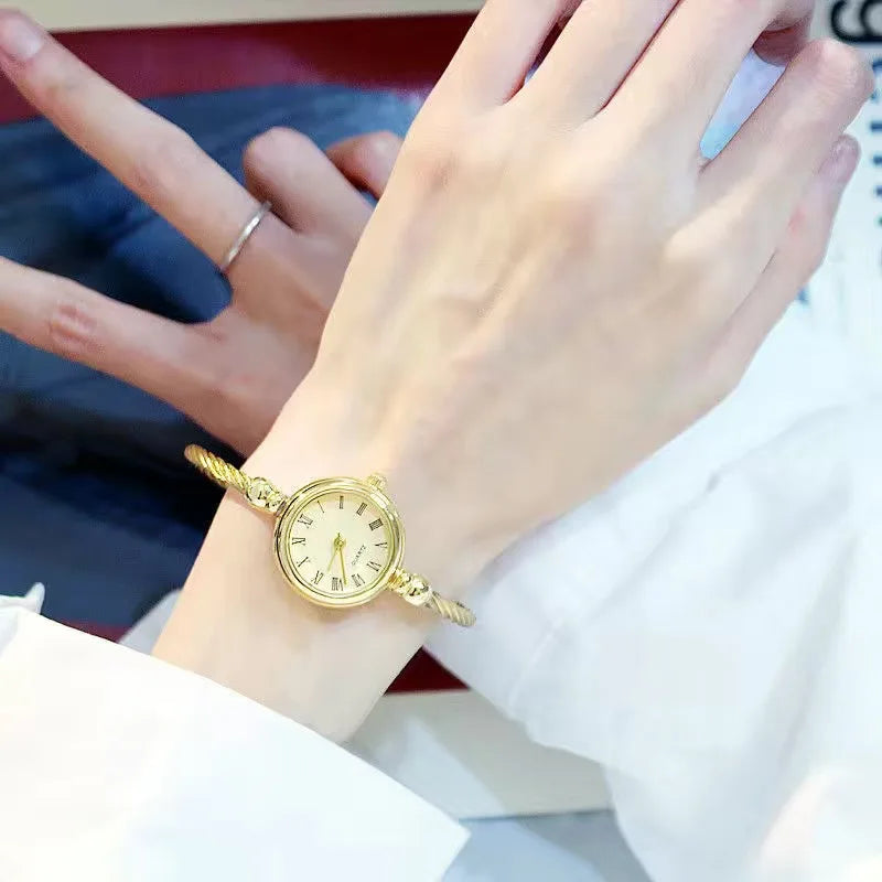 Women's Bangle Bracelet Watch – Retro Luxury Quartz