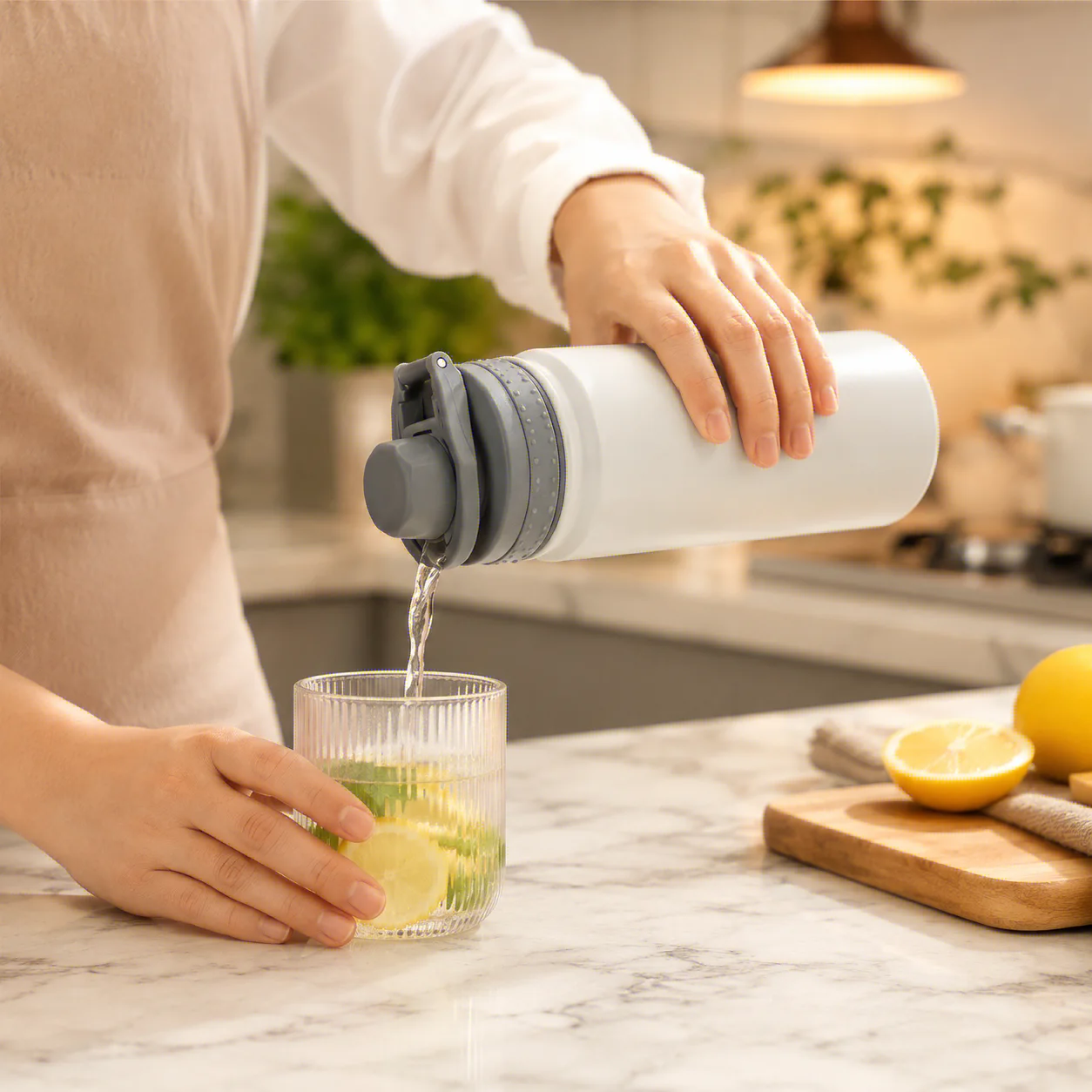 Stainless Steel Vacuum Insulated Water Bottle 750ml – Sports & Travel Thermos