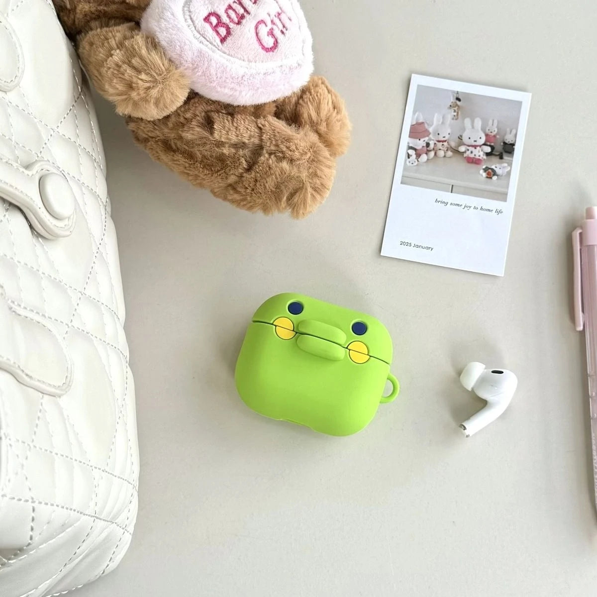 Cute Frog AirPods Case Silicone with Carabiner Clip
