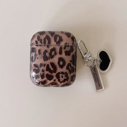 Leopard Print AirPods Case with Keychain – Soft Silicone Cover