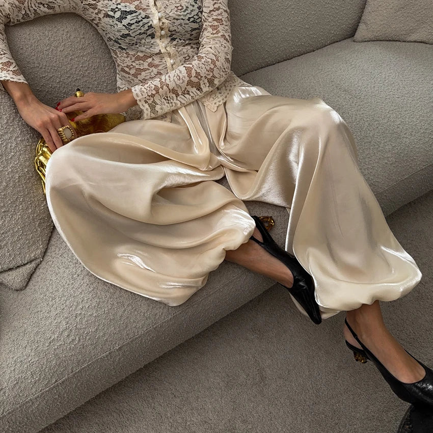 Elegant Pleated Bloomers Trousers – Loose Crepe Pants