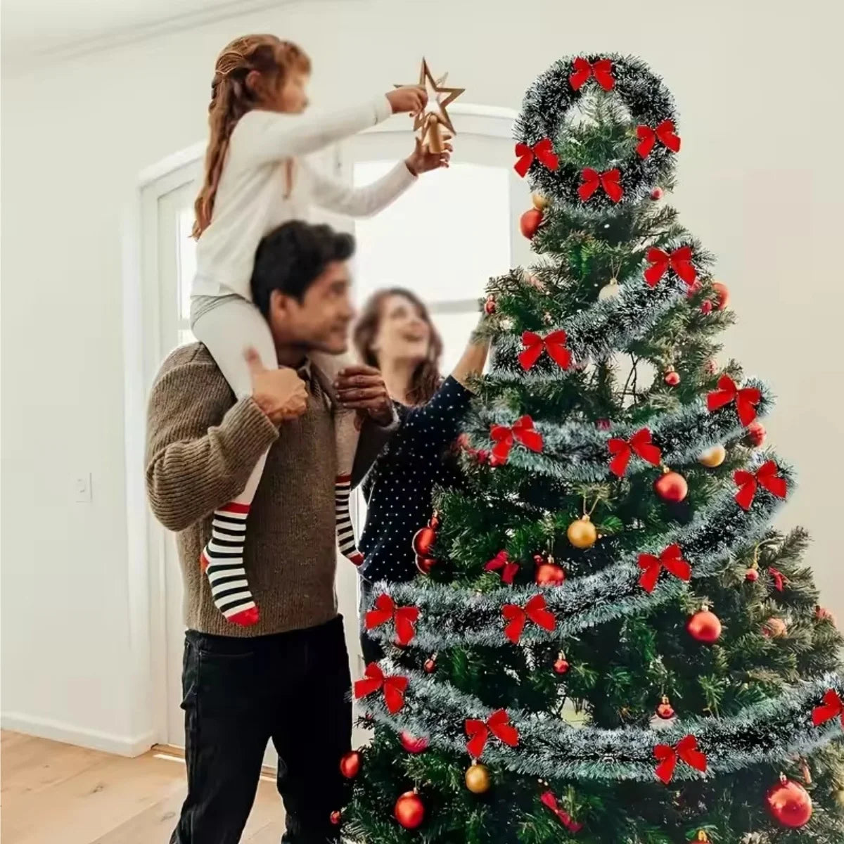 Christmas Tinsel Garland with Bows – Snow-Tipped Xmas Tree Ribbon Decoration