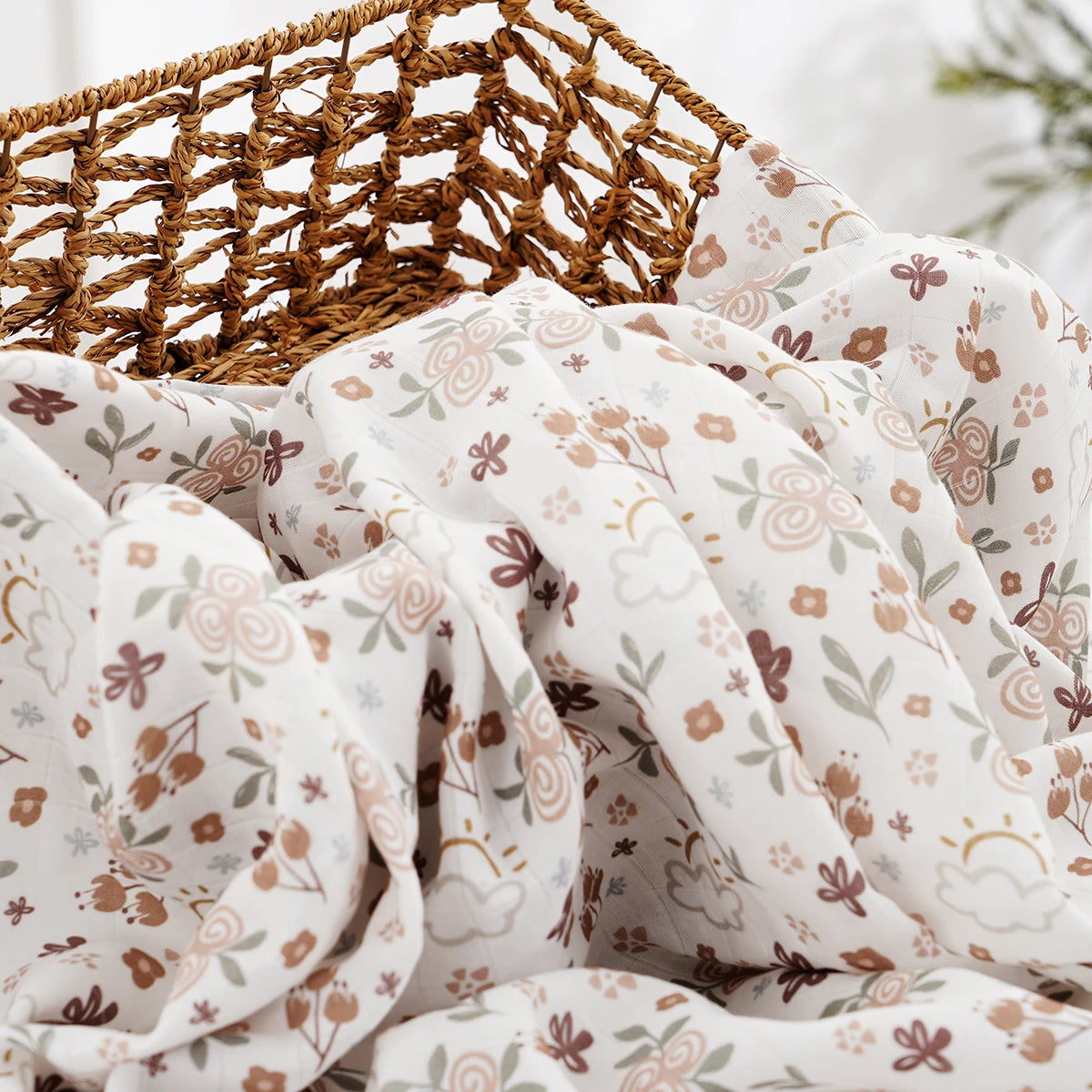 Muslin Swaddle Blanket 100% Cotton 2-Layer Baby Bath Towel Wrap