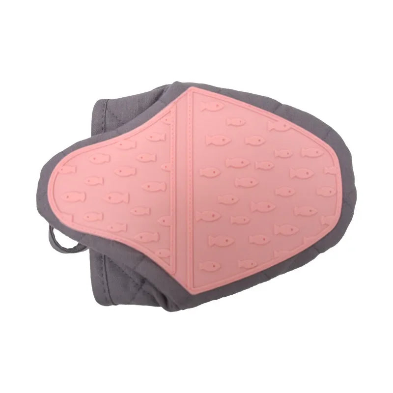 Silicone Oven Mitt – Fish Shaped Heat-Resistant Kitchen Glove