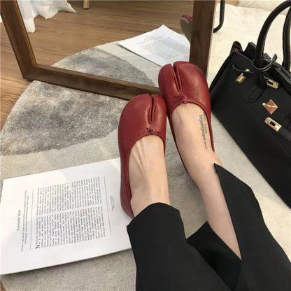Women's Split-Toe Tabi Ballet Flats – Soft Leather Slip-On Shoes