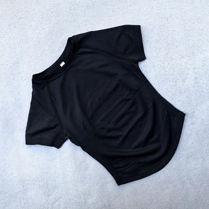 Women's Yoga Crop Top – Seamless Activewear Shirt