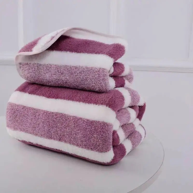 Coral Fleece Bath Towel – Thick, Quick-Dry & Absorbent