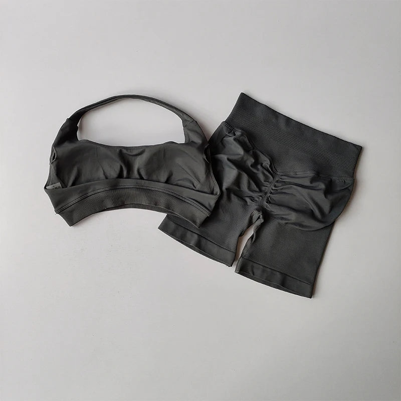 Halter Neck Sports Bra & Shorts Set – Women's Yoga & Pilates Activewear