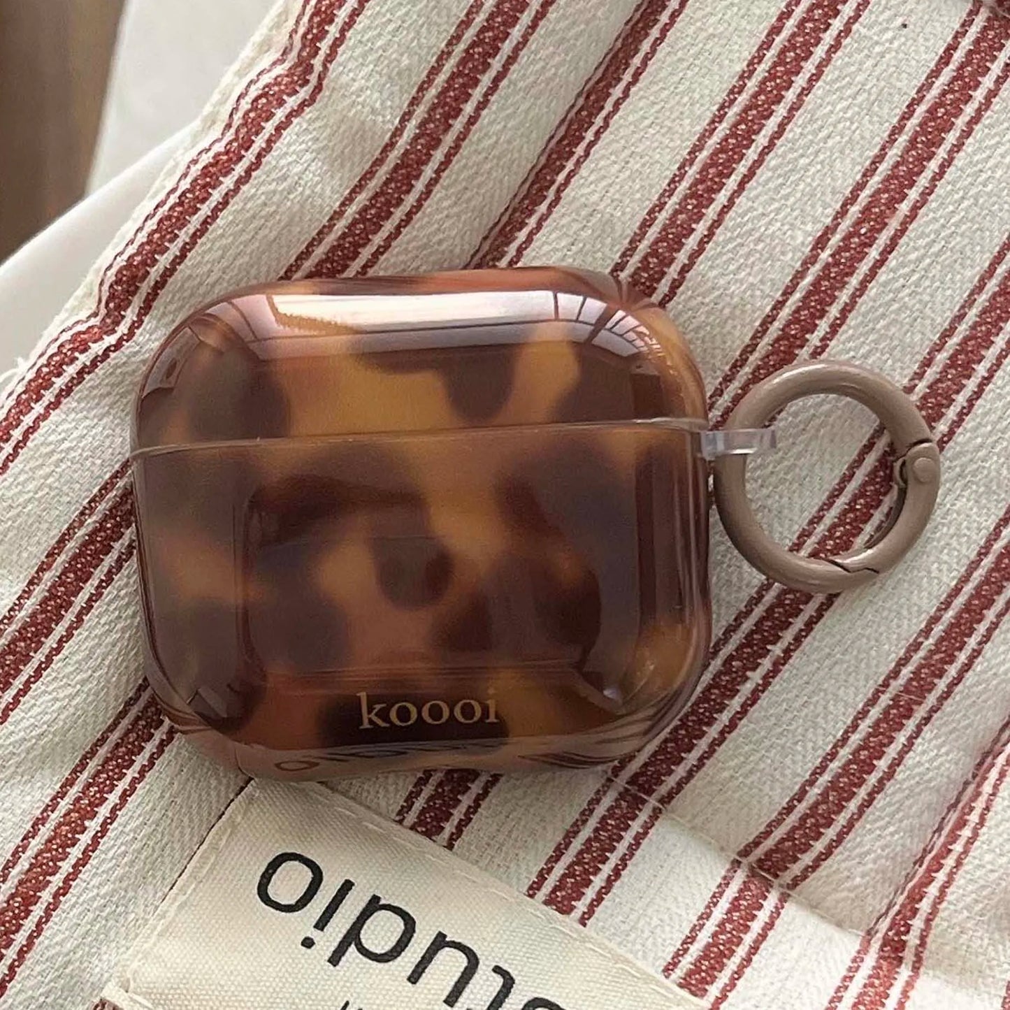 Tortoiseshell AirPods Case with Ring – IMD Amber Design