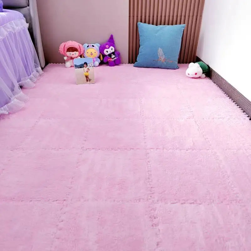 Plush Interlocking Floor Mat Tiles – Set of 10 (30x30cm)