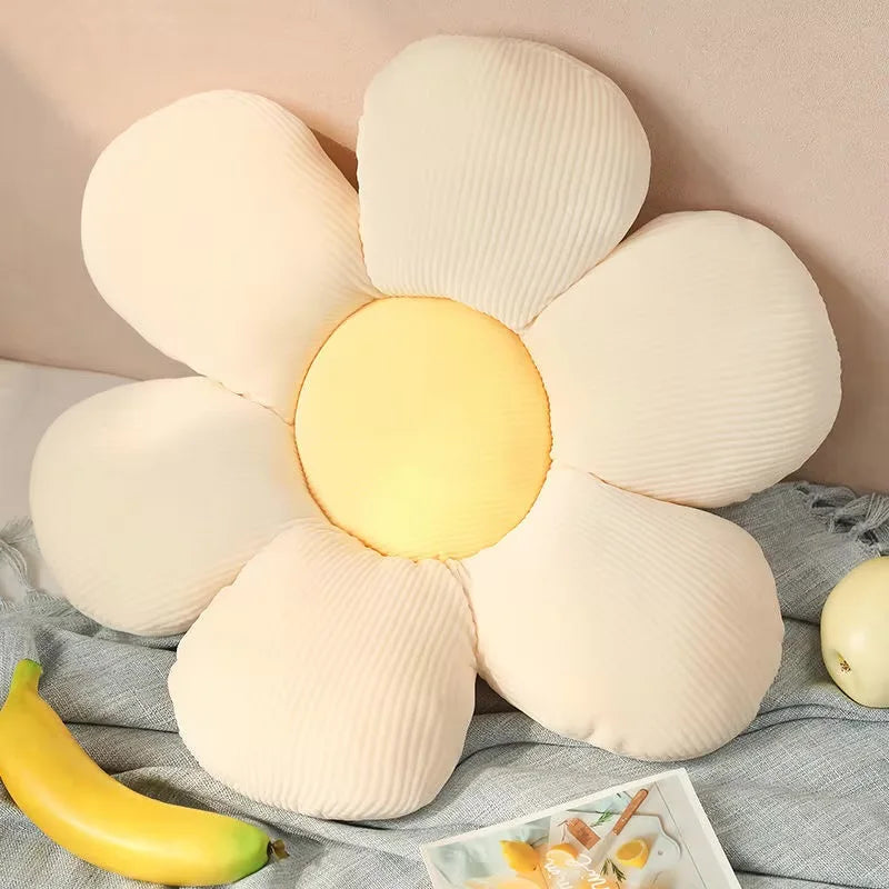 Flower Shape Throw Pillow – Cute Daisy Cushion for Home Decor