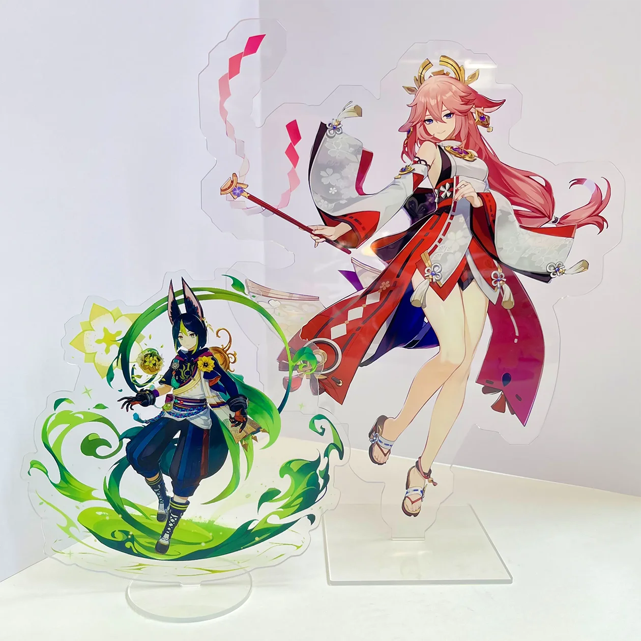Custom Anime Acrylic Stand with Hologram Printing