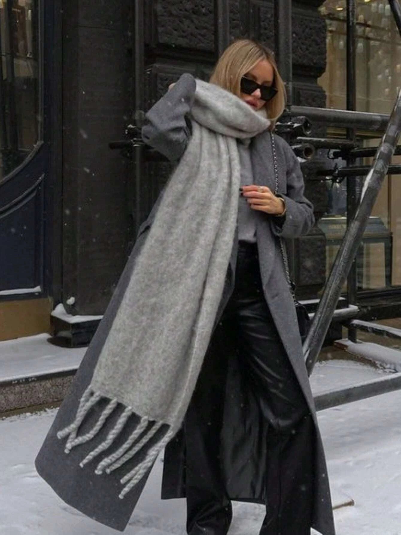 Pashmina Winter Scarf – Women's Thick Warm Shawl with Tassels