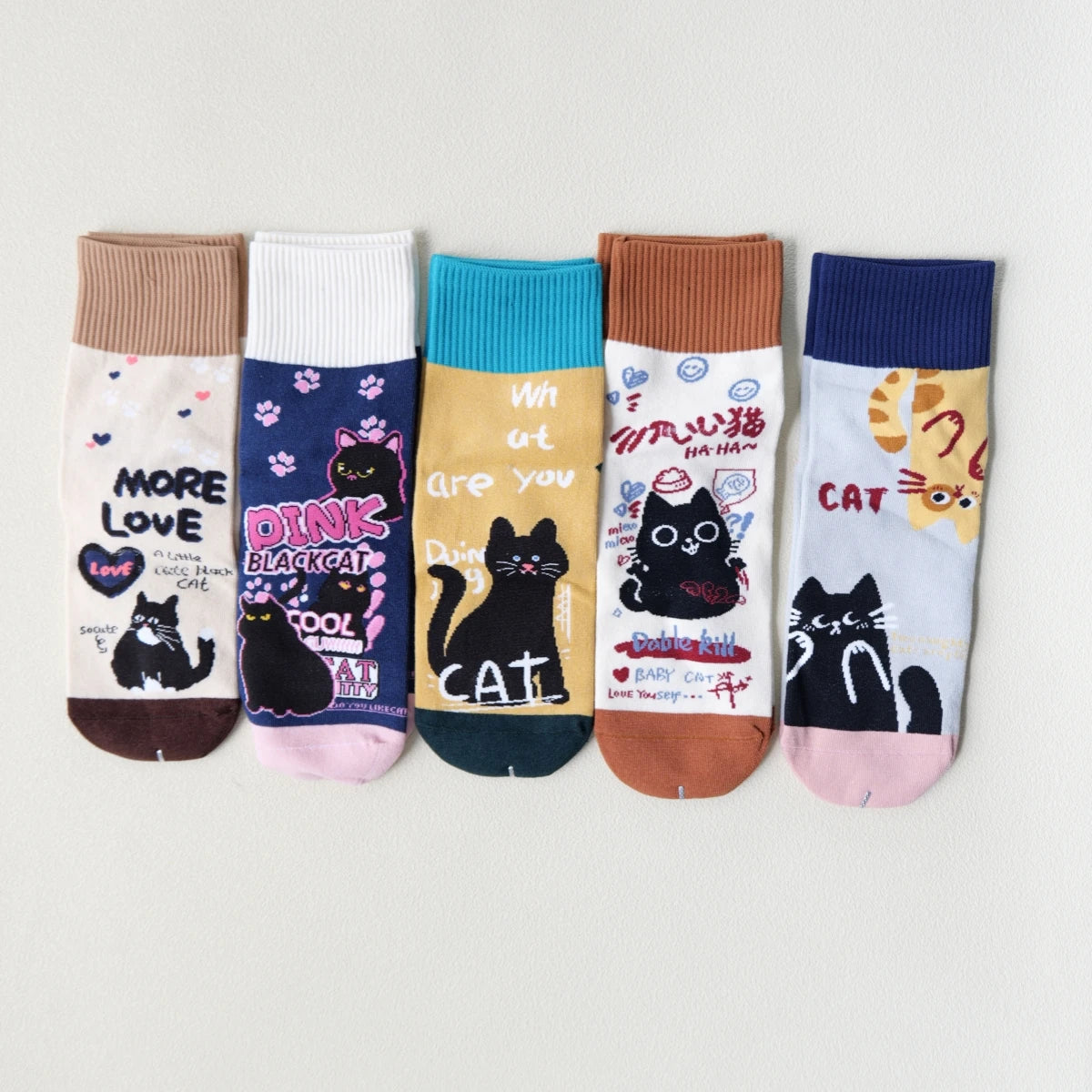 5 Pairs Cute Cat Pattern Women’s Crew Socks