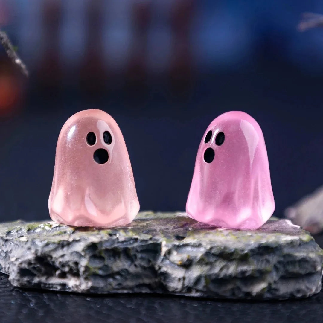 Glow in the Dark Mini Ghost Figures Miniature Landscape Decor