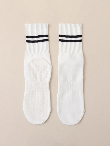 4 Pairs Women's Non Slip Pilates Yoga Grip Socks