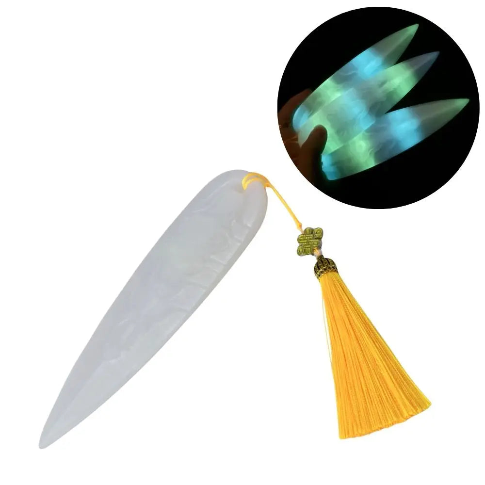 Glow in the Dark Cosplay Dart Prop with Tassel – Halloween & Carnival Roleplay Weapon
