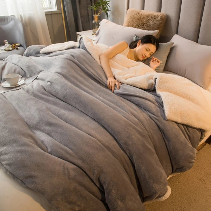 Double-Sided Wool Throw Blanket – Thick Warm Winter Bed Blanket, 12 Colors